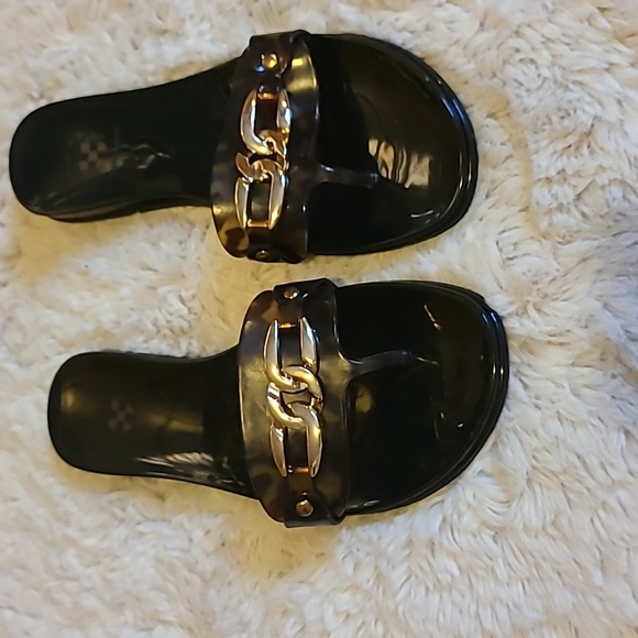 Vince Camuto Flip Flop - Picture 1 of 5